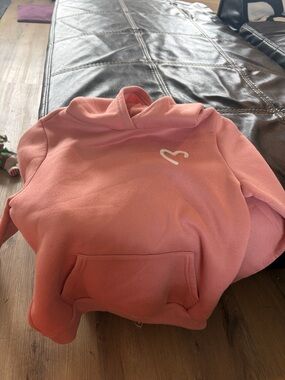 SHEIN Coral Pink Cowl Neck Sweatshirt with Heart Emblem